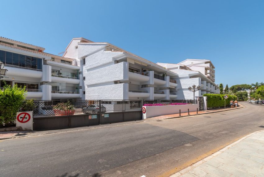 R5427682-Apartment-For-Sale-The-Golden-Mile-Middle-Floor-Apartment-1-Beds-72-Built-11