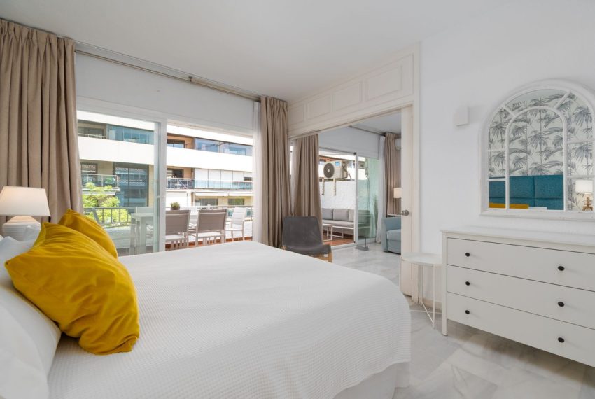 R5427682-Apartment-For-Sale-The-Golden-Mile-Middle-Floor-Apartment-1-Beds-72-Built-12