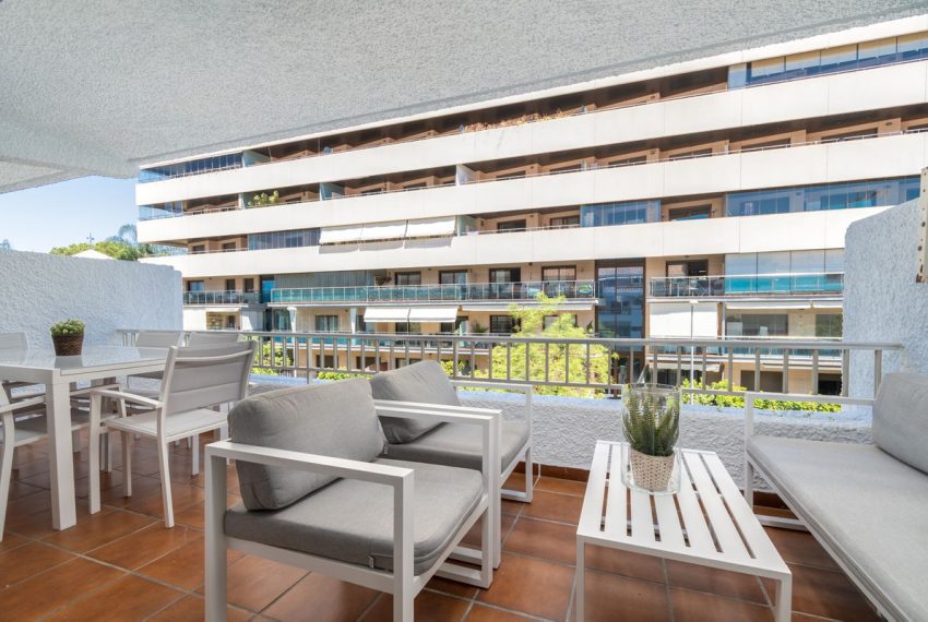 R5427682-Apartment-For-Sale-The-Golden-Mile-Middle-Floor-Apartment-1-Beds-72-Built-2