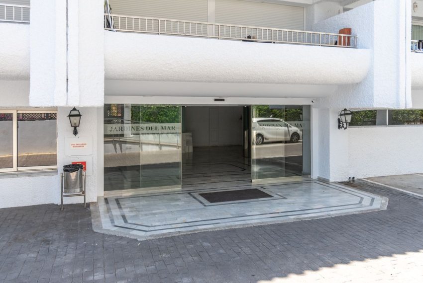 R5427682-Apartment-For-Sale-The-Golden-Mile-Middle-Floor-Apartment-1-Beds-72-Built-4