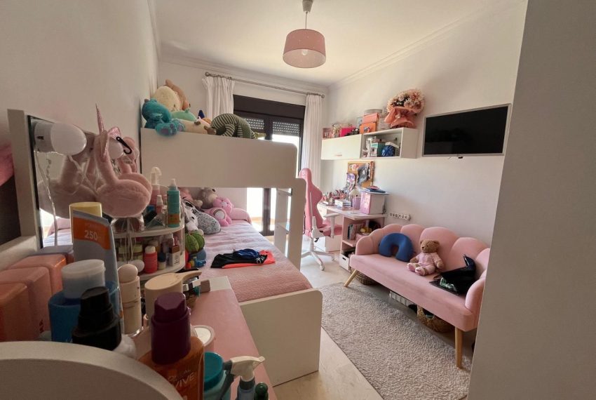R5427826-House-For-Sale-Estepona-Townhouse-3-Beds-245-Built-14