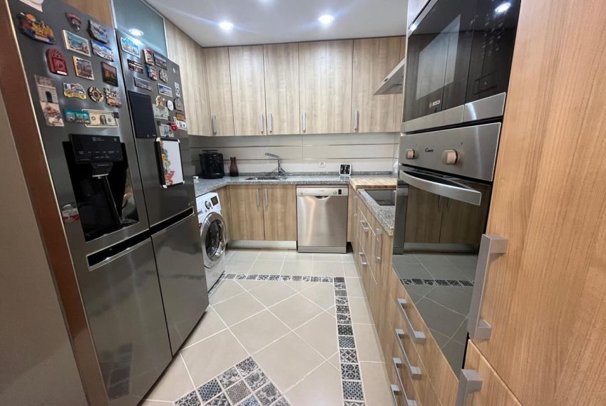 R5427826-House-For-Sale-Estepona-Townhouse-3-Beds-245-Built-6