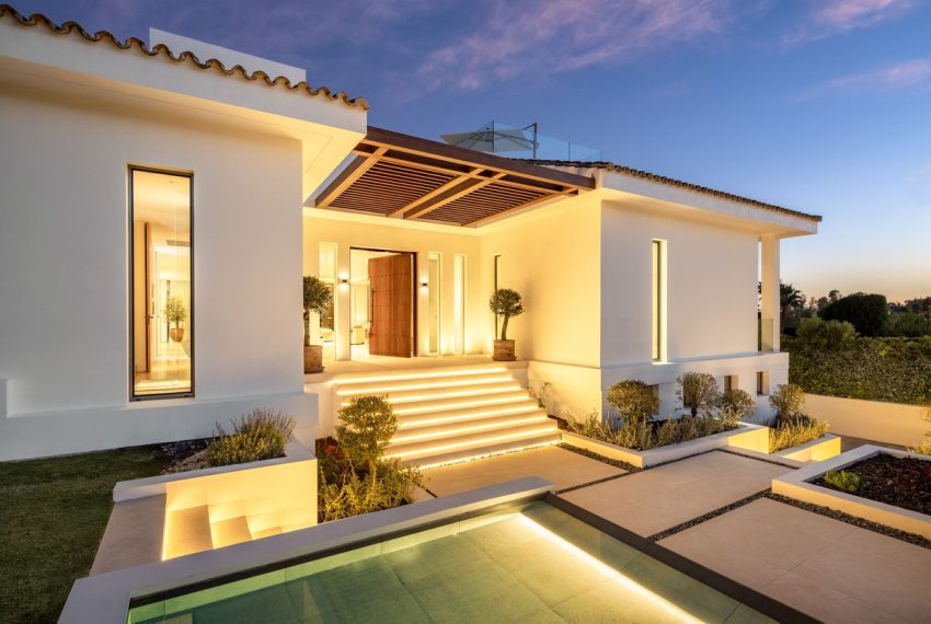 R5427853-House-For-Sale-Nueva-Andalucia-Detached-Villa-6-Beds-854-Built-15