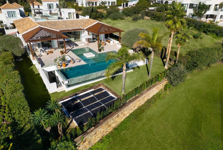 R5427853-House-For-Sale-Nueva-Andalucia-Detached-Villa-6-Beds-854-Built-16