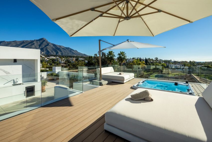 R5427853-House-For-Sale-Nueva-Andalucia-Detached-Villa-6-Beds-854-Built-6
