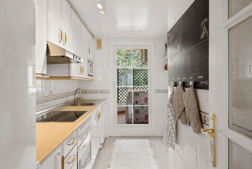 R5427946-Apartment-For-Sale-Nueva-Andalucia-Middle-Floor-Apartment-2-Beds-94-Built-14
