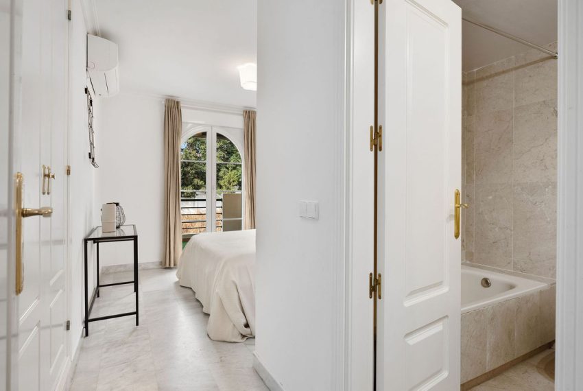 R5427946-Apartment-For-Sale-Nueva-Andalucia-Middle-Floor-Apartment-2-Beds-94-Built-17