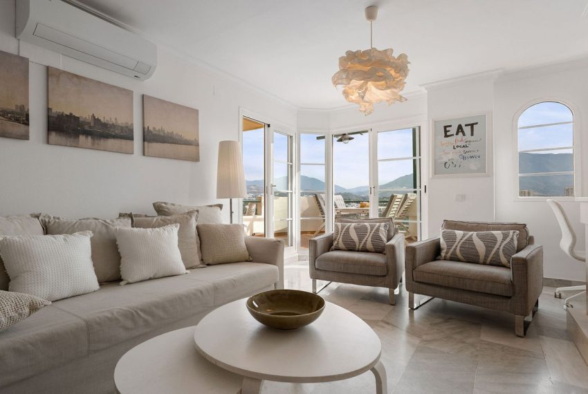 R5427946-Apartment-For-Sale-Nueva-Andalucia-Middle-Floor-Apartment-2-Beds-94-Built-2