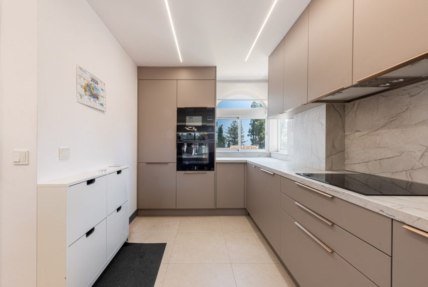 R5427976-Apartment-For-Sale-La-Cala-de-Mijas-Middle-Floor-Apartment-2-Beds-72-Built-1