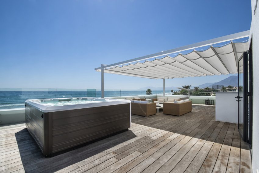 R5428042-House-For-Sale-Costabella-Detached-Villa-6-Beds-420-Built-17