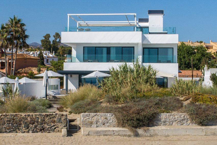 R5428042-House-For-Sale-Costabella-Detached-Villa-6-Beds-420-Built