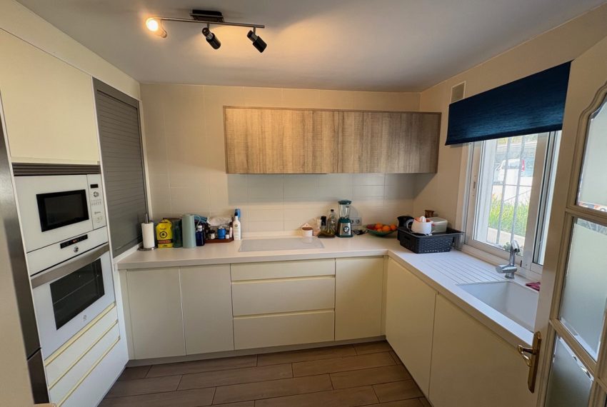 R5428072-House-For-Sale-Estepona-Townhouse-3-Beds-120-Built-2