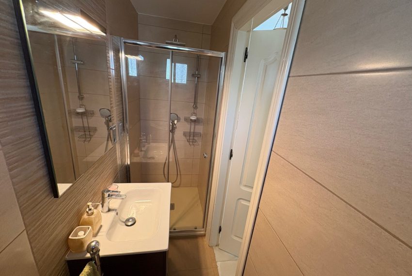 R5428072-House-For-Sale-Estepona-Townhouse-3-Beds-120-Built-7
