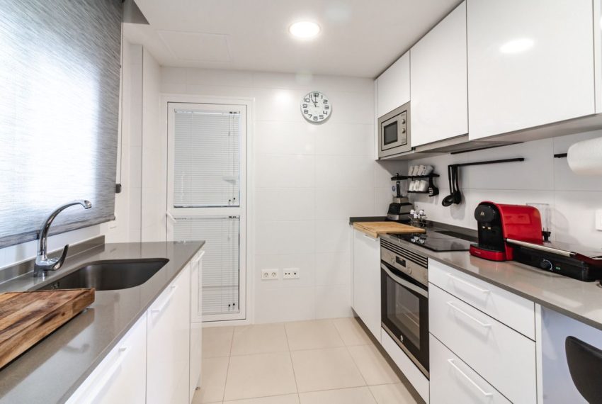 R5429431-Apartment-For-Sale-Nueva-Andalucia-Middle-Floor-Apartment-2-Beds-68-Built-14