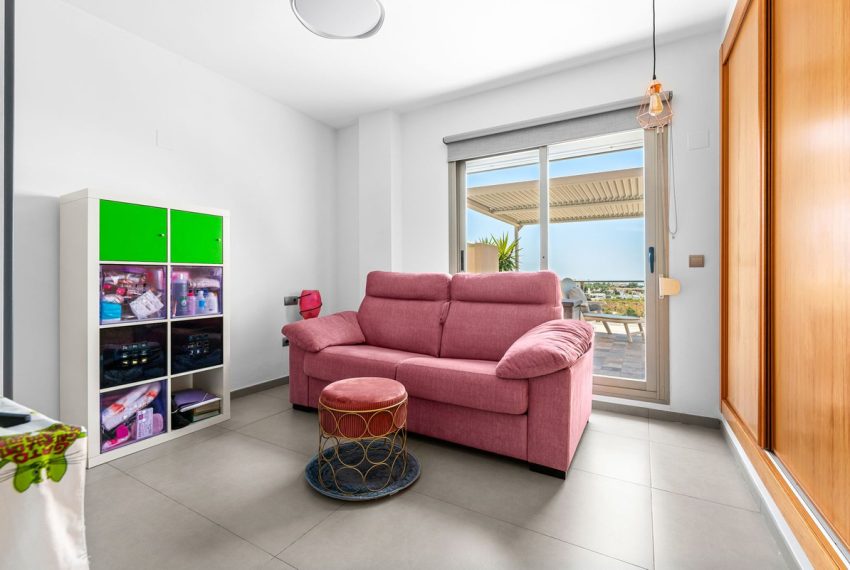 R5429512-Apartment-For-Sale-New-Golden-Mile-Penthouse-2-Beds-99-Built-16