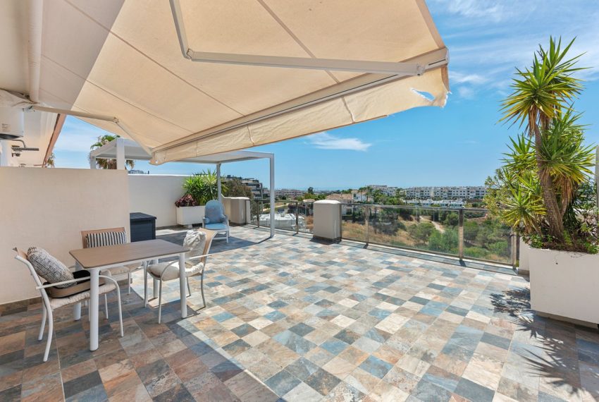 R5429512-Apartment-For-Sale-New-Golden-Mile-Penthouse-2-Beds-99-Built-2