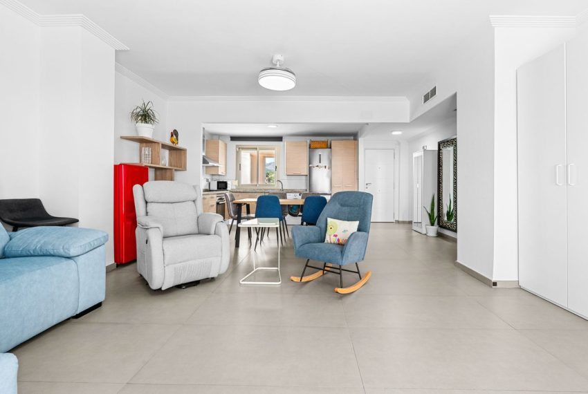 R5429512-Apartment-For-Sale-New-Golden-Mile-Penthouse-2-Beds-99-Built-6