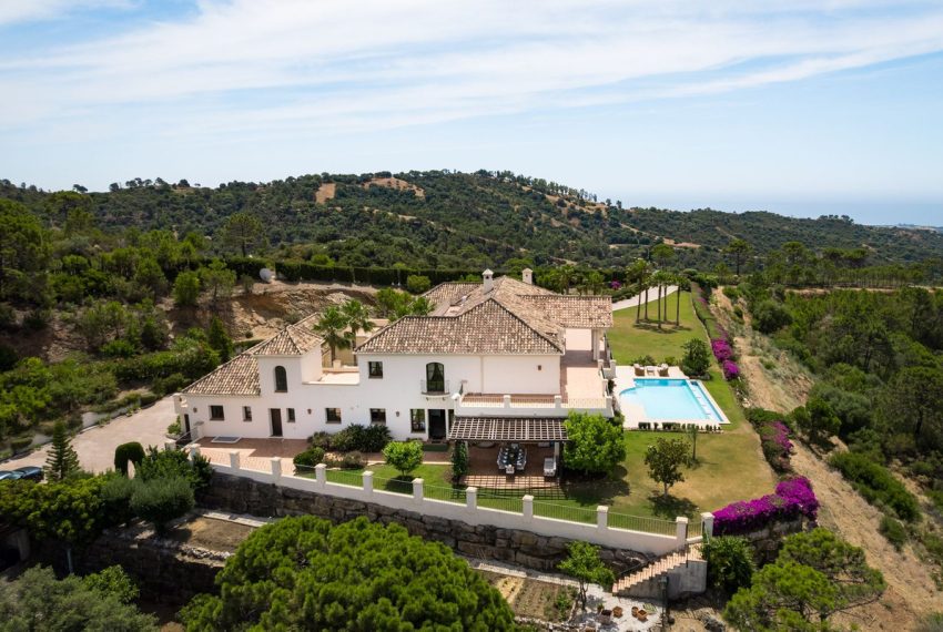 R5429527-House-For-Sale-Estepona-Detached-Villa-5-Beds-1070-Built-9