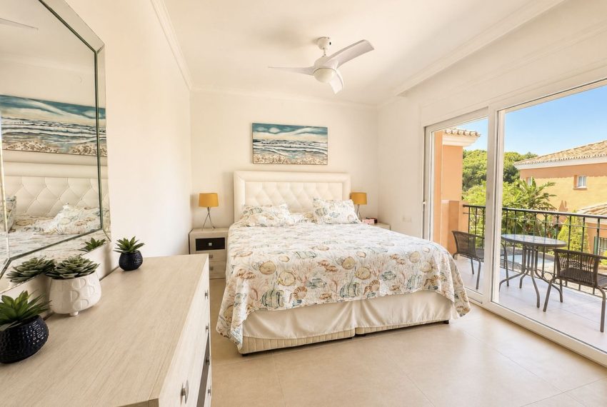 R5429650-House-For-Sale-New-Golden-Mile-Semi-Detached-House-3-Beds-209-Built-13