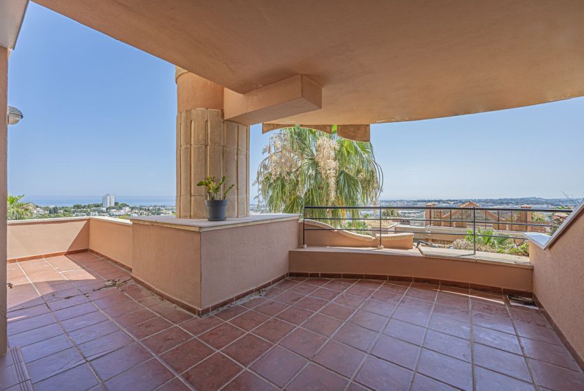 R5429659-Apartment-For-Sale-Nueva-Andalucia-Middle-Floor-Apartment-2-Beds-120-Built-1