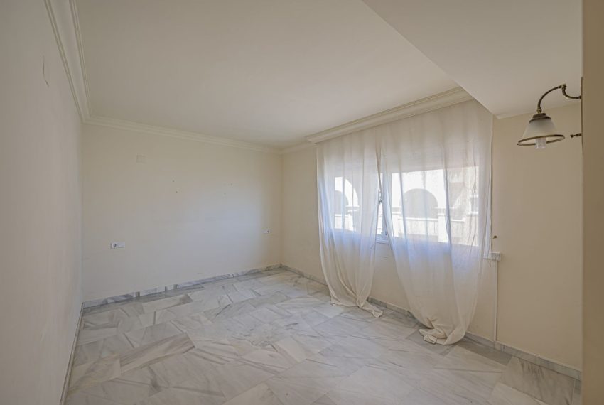 R5429659-Apartment-For-Sale-Nueva-Andalucia-Middle-Floor-Apartment-2-Beds-120-Built-14