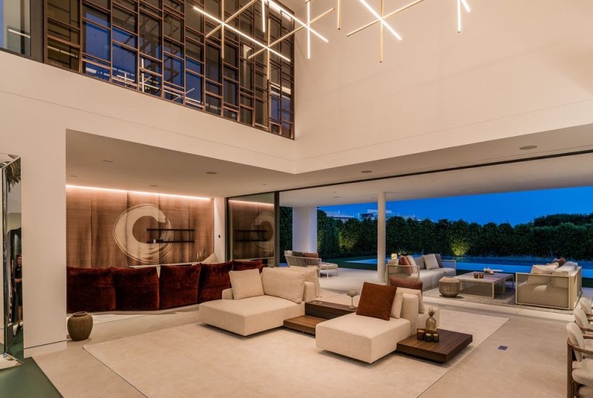 R5429662-House-For-Sale-The-Golden-Mile-Detached-Villa-5-Beds-912-Built-14