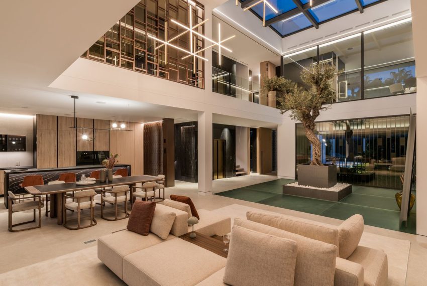 R5429662-House-For-Sale-The-Golden-Mile-Detached-Villa-5-Beds-912-Built-15