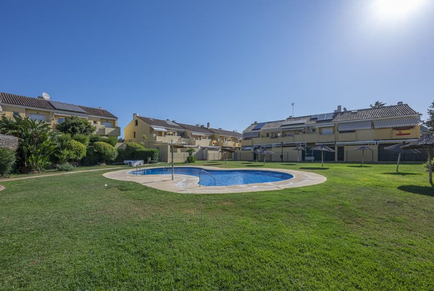 R5430292-House-For-Sale-Estepona-Townhouse-3-Beds-102-Built-1