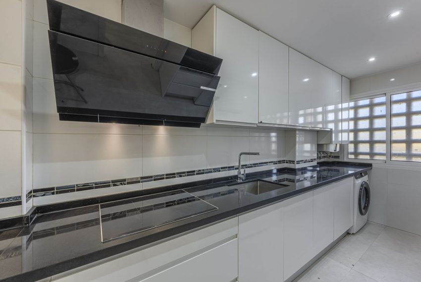 R5430292-House-For-Sale-Estepona-Townhouse-3-Beds-102-Built-16