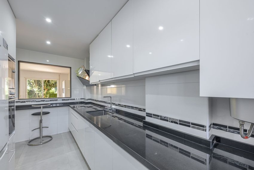 R5430292-House-For-Sale-Estepona-Townhouse-3-Beds-102-Built-17