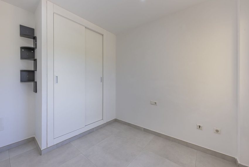 R5430292-House-For-Sale-Estepona-Townhouse-3-Beds-102-Built-6