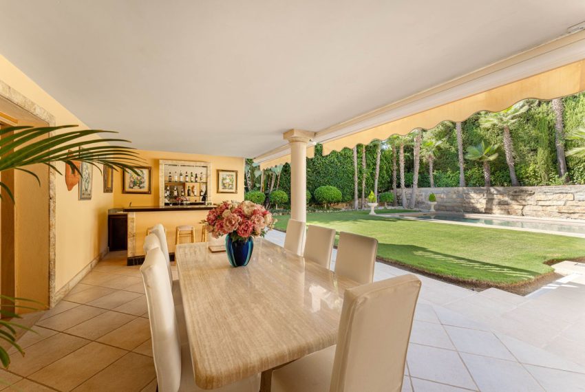 R5430451-House-For-Sale-Nueva-Andalucia-Detached-Villa-5-Beds-405-Built-12