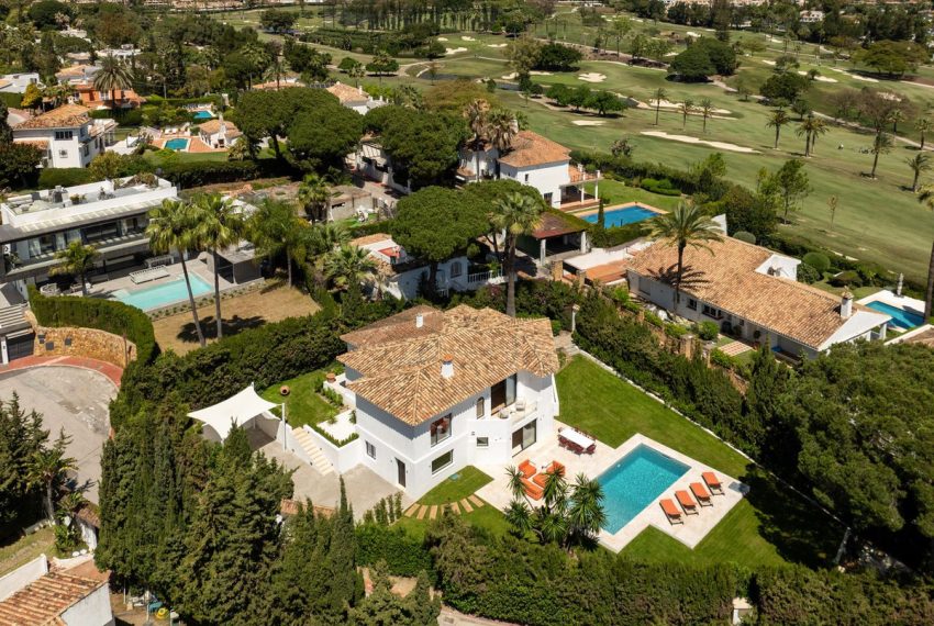 R5430469-House-For-Sale-Nueva-Andalucia-Detached-Villa-4-Beds-335-Built-10