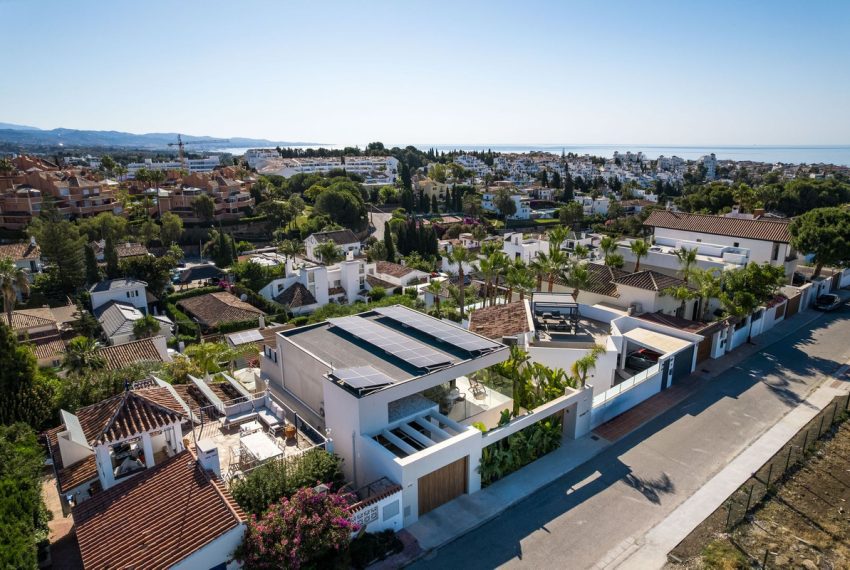 R5430487-House-For-Sale-Nueva-Andalucia-Detached-Villa-5-Beds-245-Built-18