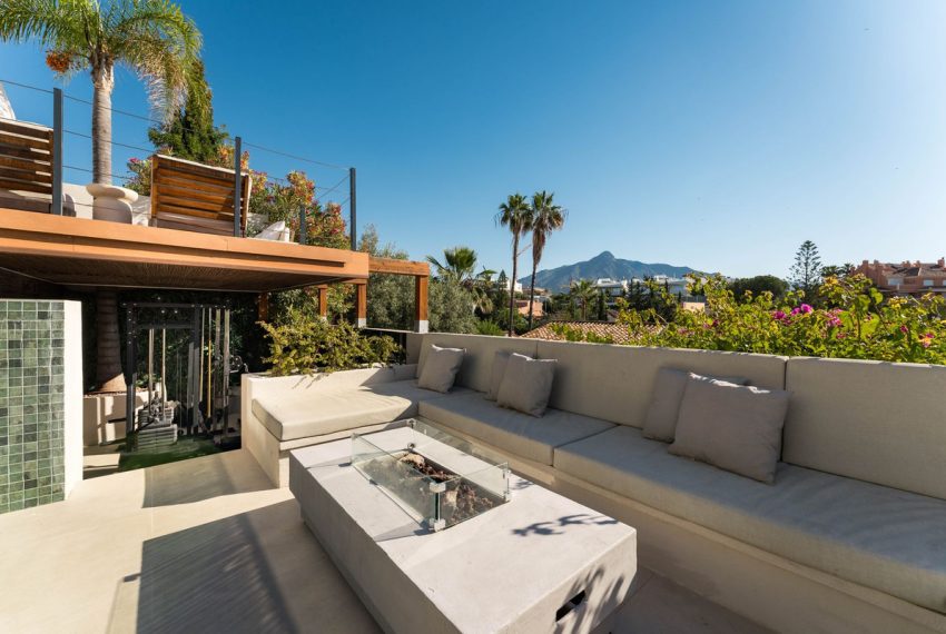 R5430487-House-For-Sale-Nueva-Andalucia-Detached-Villa-5-Beds-245-Built-4