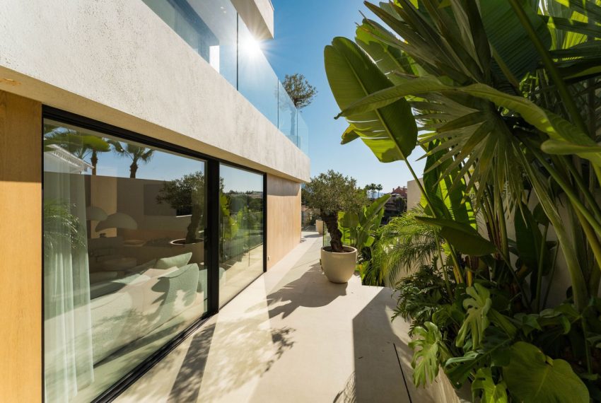 R5430487-House-For-Sale-Nueva-Andalucia-Detached-Villa-5-Beds-245-Built-8