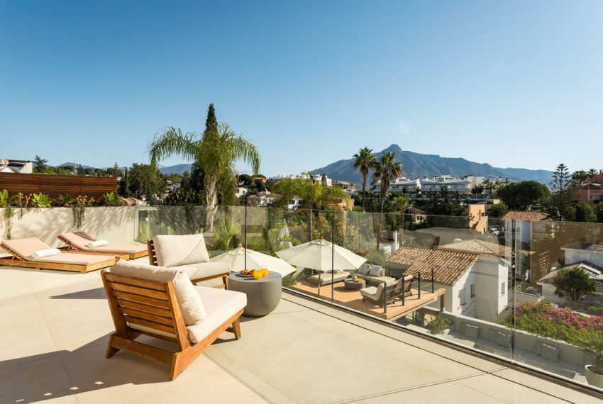 R5430487-House-For-Sale-Nueva-Andalucia-Detached-Villa-5-Beds-245-Built-9