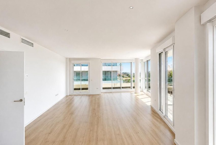 R5430508-Apartment-For-Sale-Nueva-Andalucia-Middle-Floor-Apartment-4-Beds-204-Built-1