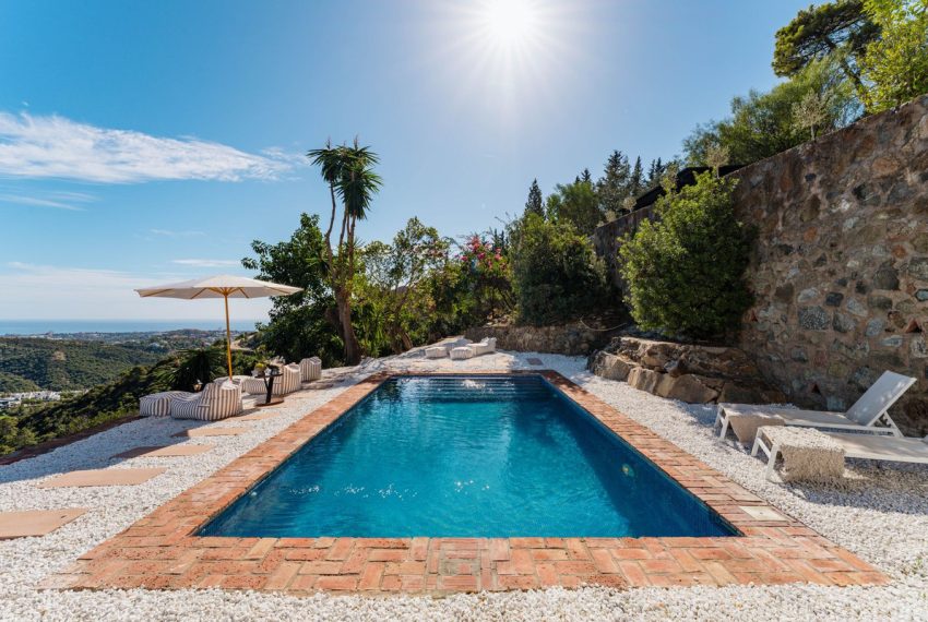 R5430547-House-For-Sale-El-Madronal-Detached-Villa-6-Beds-538-Built-1