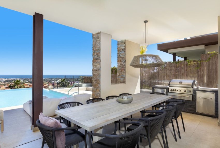 R5430571-House-For-Sale-Benahavis-Detached-Villa-5-Beds-407-Built-2