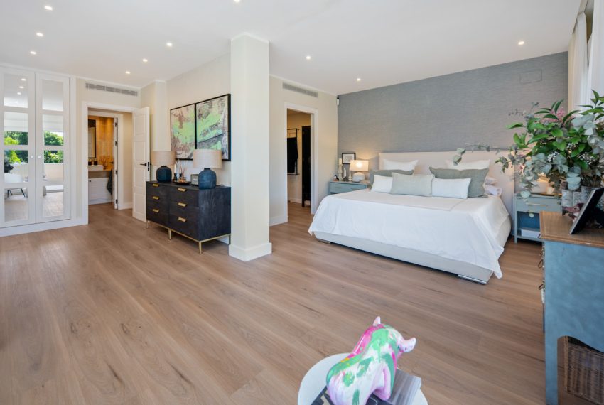 R5430718-Apartment-For-Sale-The-Golden-Mile-Middle-Floor-Apartment-2-Beds-172-Built-17
