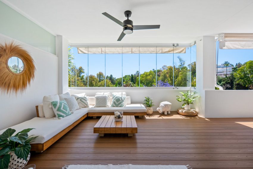 R5430718-Apartment-For-Sale-The-Golden-Mile-Middle-Floor-Apartment-2-Beds-172-Built-2