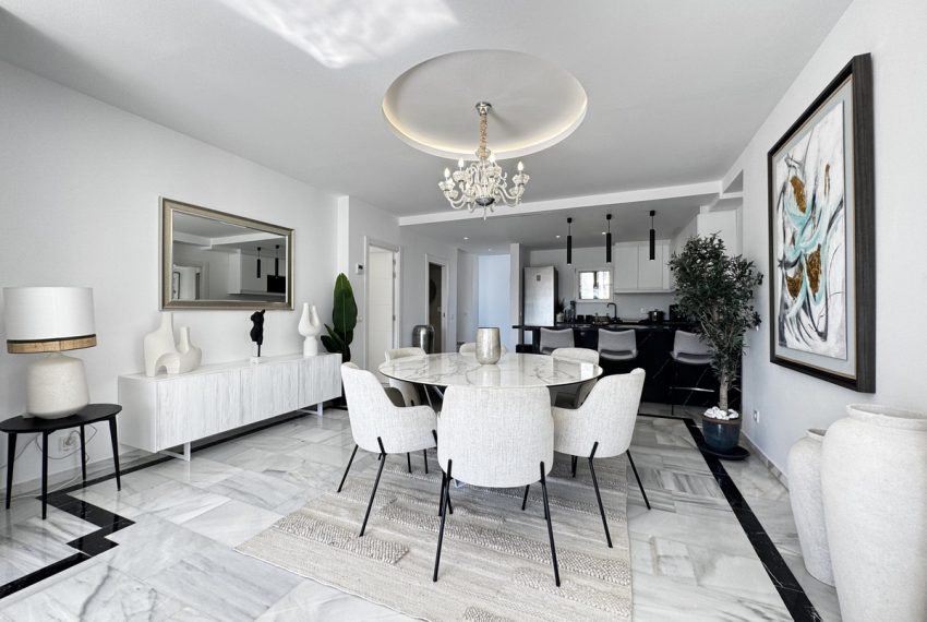 R5432302-Apartment-For-Sale-Puerto-Banus-Penthouse-Duplex-4-Beds-259-Built-2