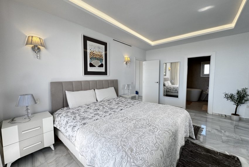 R5432302-Apartment-For-Sale-Puerto-Banus-Penthouse-Duplex-4-Beds-259-Built-4