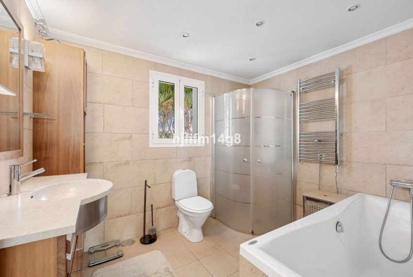 R5433385-Apartment-For-Sale-La-Quinta-Penthouse-Duplex-3-Beds-161-Built-10
