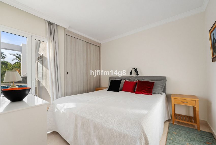 R5433385-Apartment-For-Sale-La-Quinta-Penthouse-Duplex-3-Beds-161-Built-12