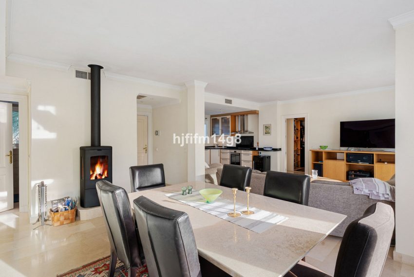 R5433385-Apartment-For-Sale-La-Quinta-Penthouse-Duplex-3-Beds-161-Built-16