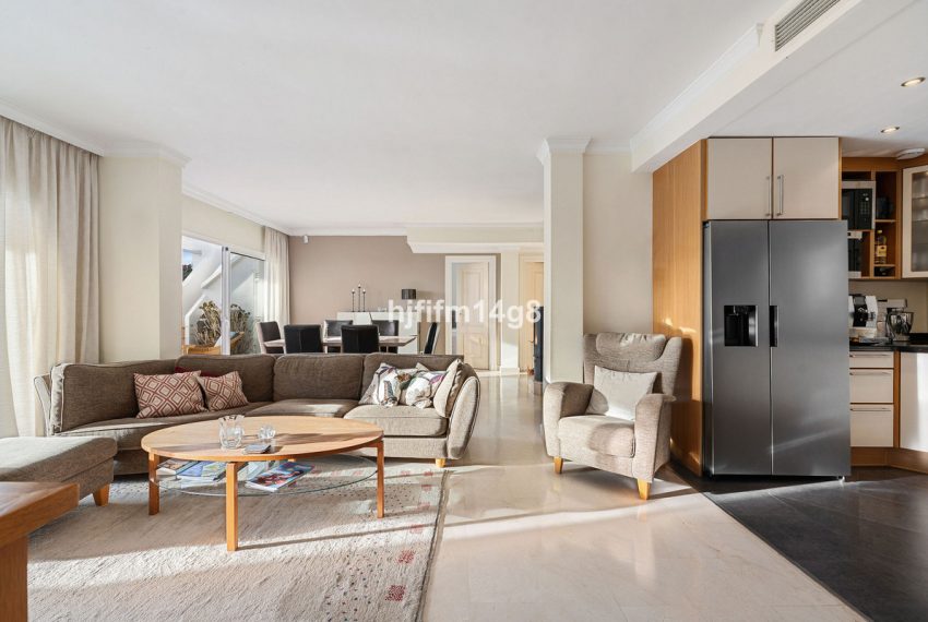 R5433385-Apartment-For-Sale-La-Quinta-Penthouse-Duplex-3-Beds-161-Built-7