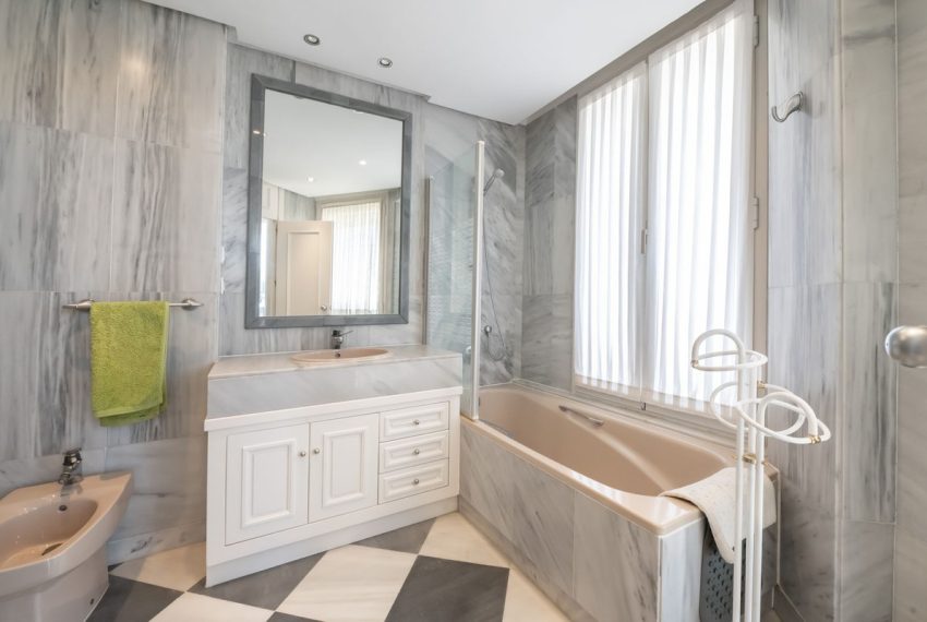R5433580-Apartment-For-Sale-Marbella-Middle-Floor-Apartment-3-Beds-172-Built-17