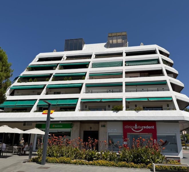 R5433619-Image 1-Middle Floor Apartment - 4 Beds - 170 Built